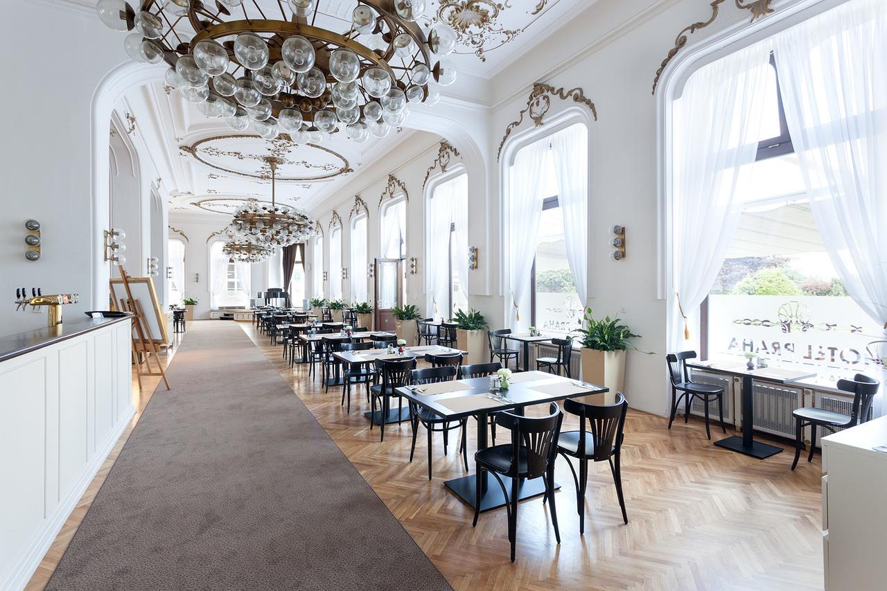 普拉哈酒店 Nový Jičín 外观 照片